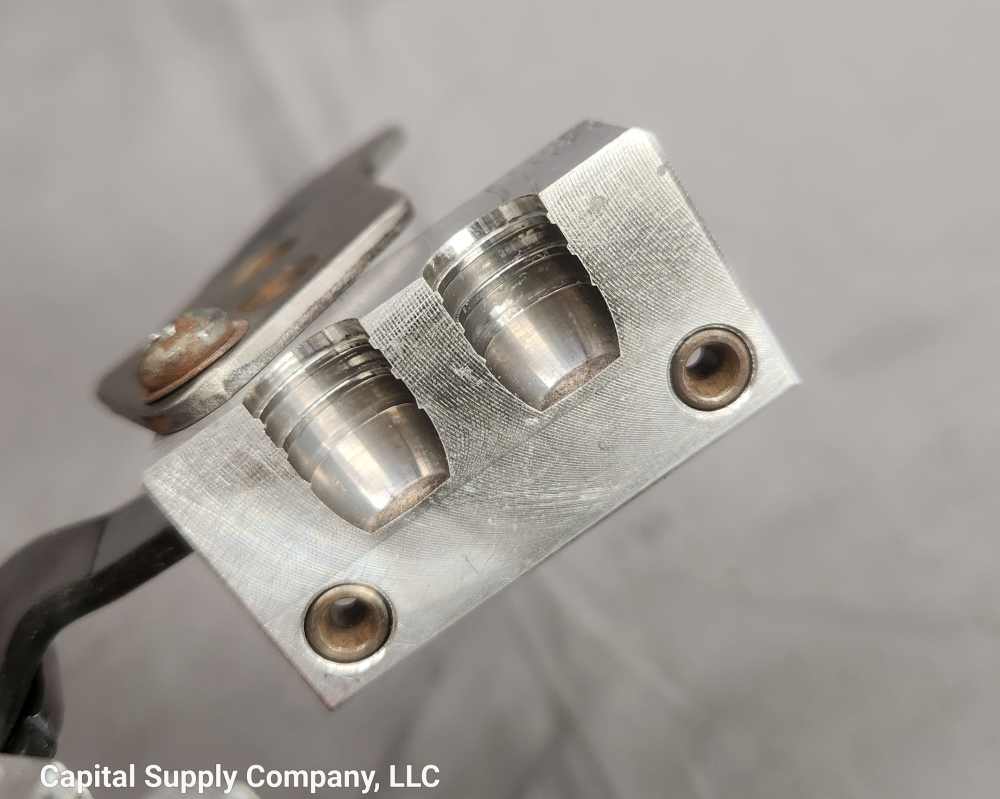 Lee bullet mold double cavity .452 diameter 255gr flat nose -img-8