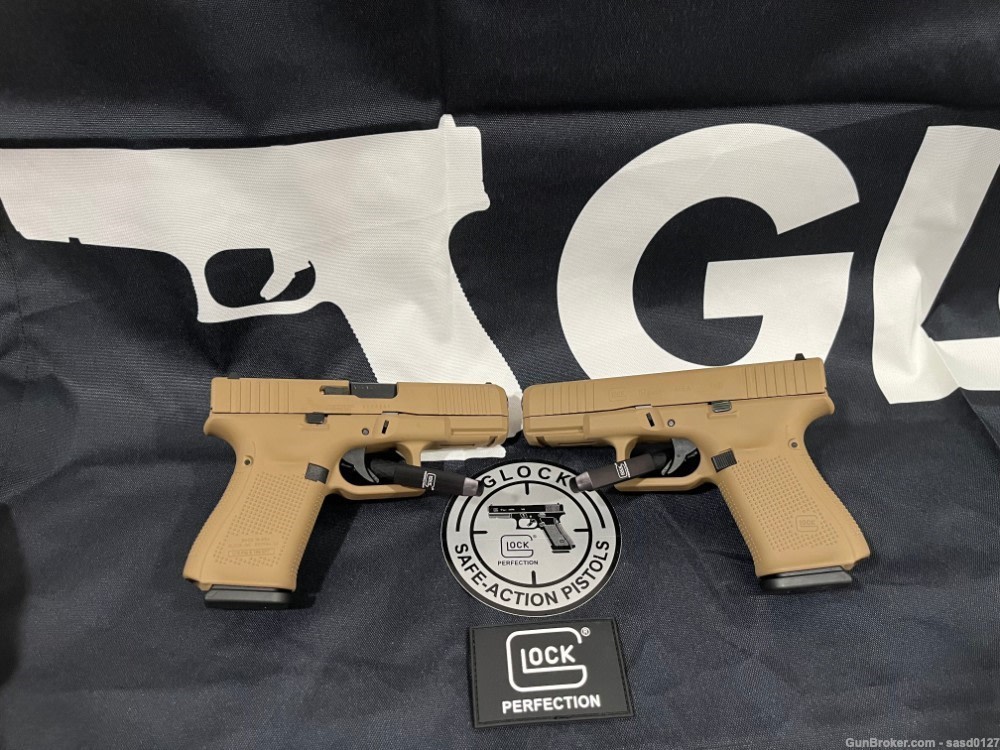 Two (2) Glock 19 Gen 5 Dark Earth Pistols with Consecutive Serial Numbers-img-4