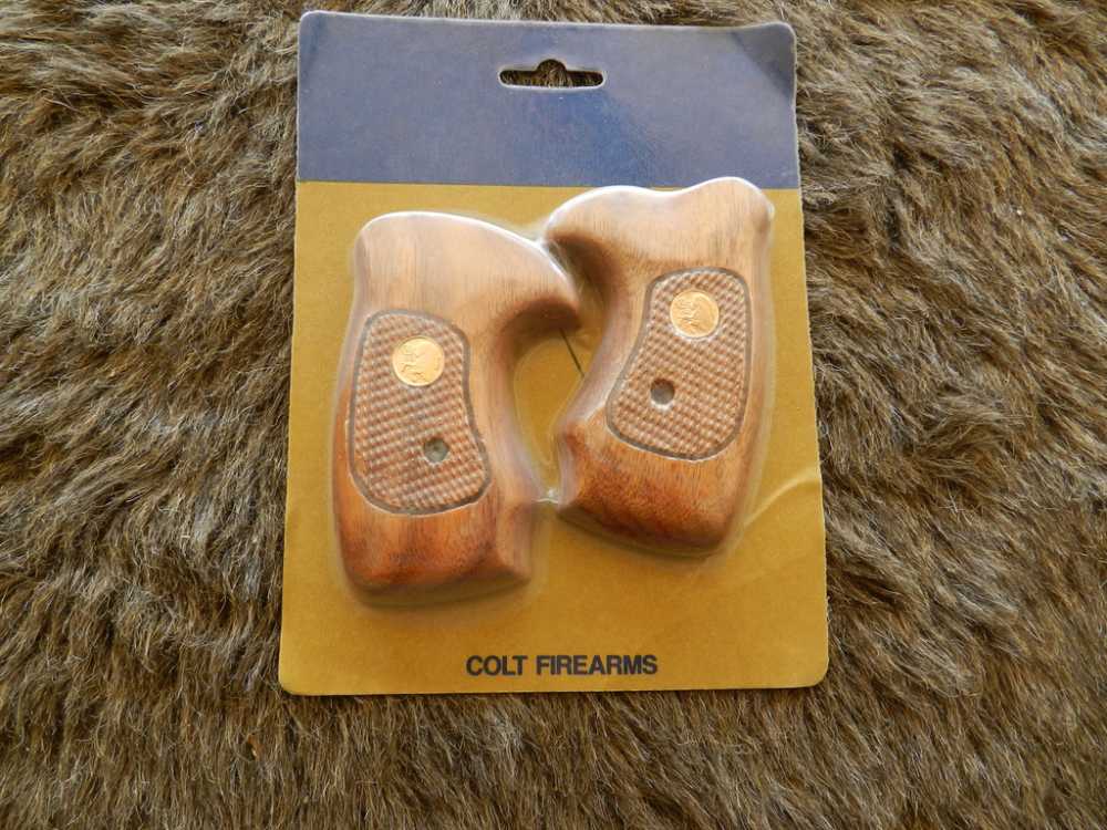 Colt Grips NI Wrap-img-0