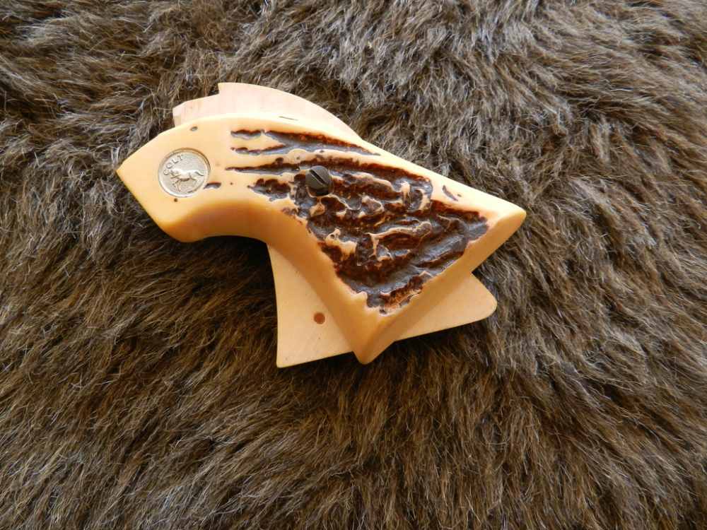 Colt Stag Grips, New-img-0