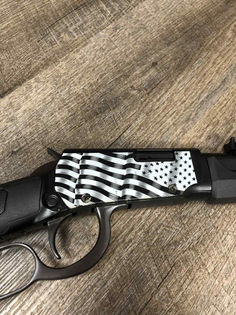 Rossi Rio Grande 22LR Lever Action Rifle Black Synthetic USA Flag w/ Box-img-10