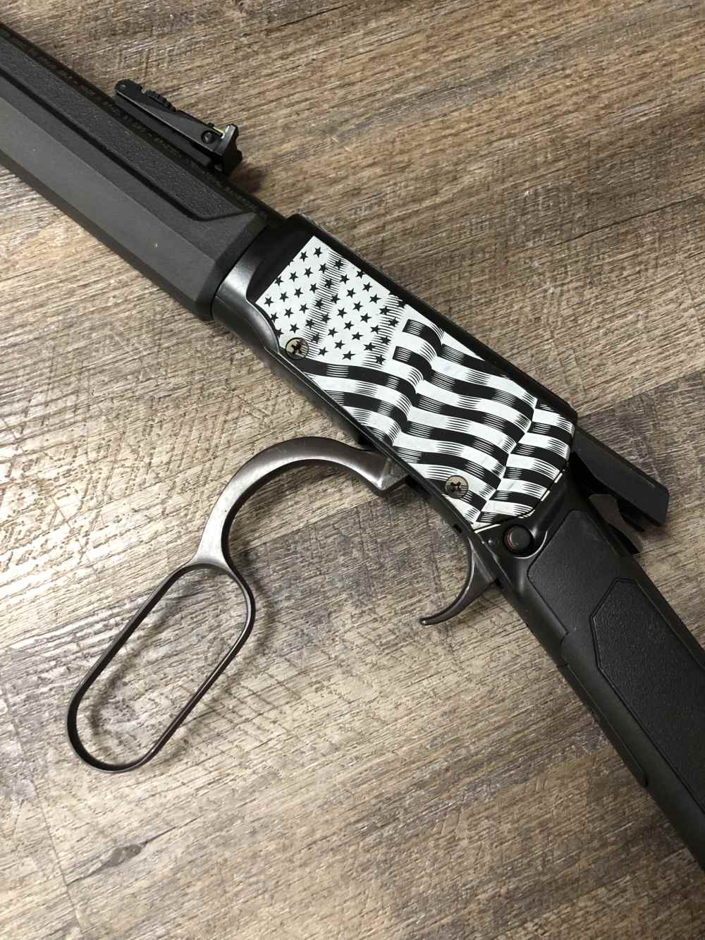 Rossi Rio Grande 22LR Lever Action Rifle Black Synthetic USA Flag w/ Box-img-6