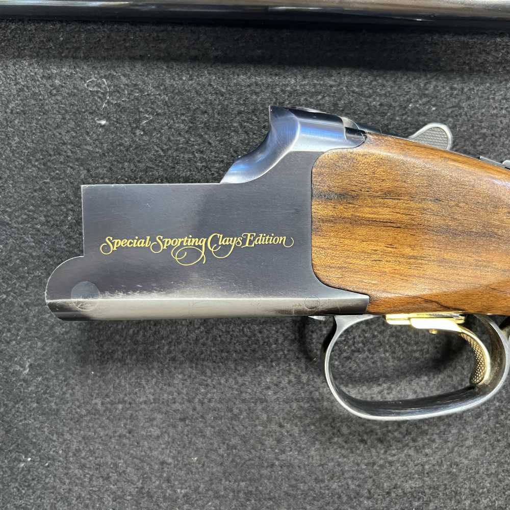 Browning Special Sporting Clays Edition Over/Under 12 GA Barrel W/Extras! -img-6