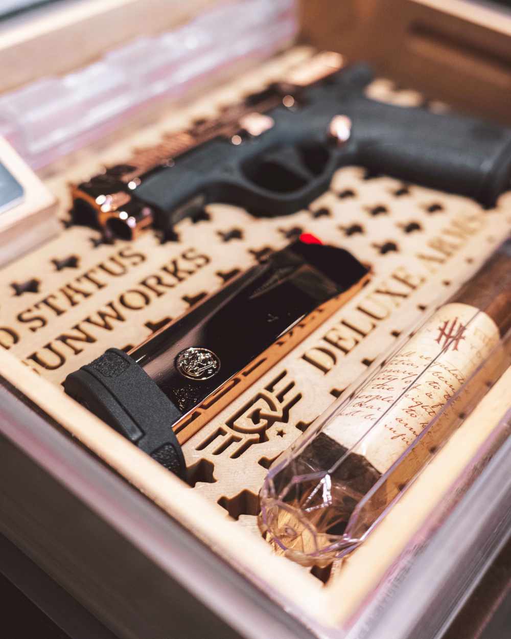 NEW Limited Edition S&W Bodyguard 2 Rose Gold Plated Executive Humidor Set-img-2