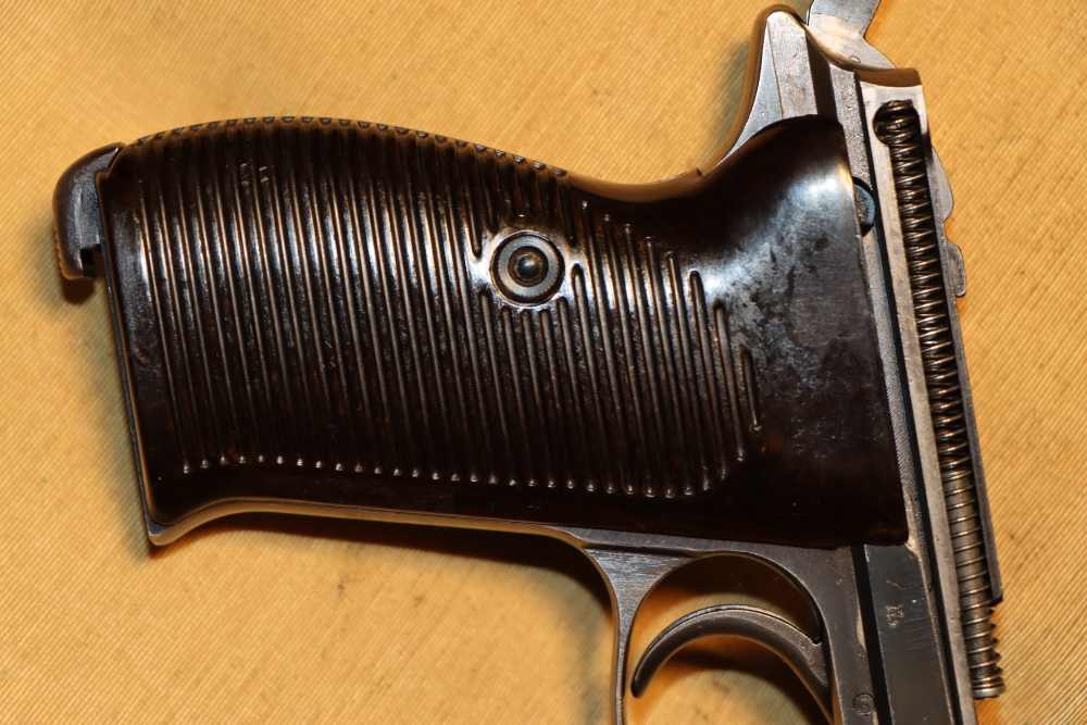 WWII German Walther ac41 P.38, Second Variation, c. Aug 1941-img-28