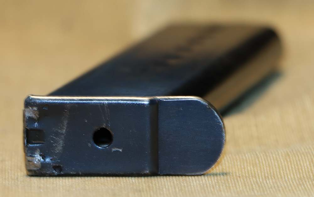 WWII German Walther ac41 P.38, Second Variation, c. Aug 1941-img-91