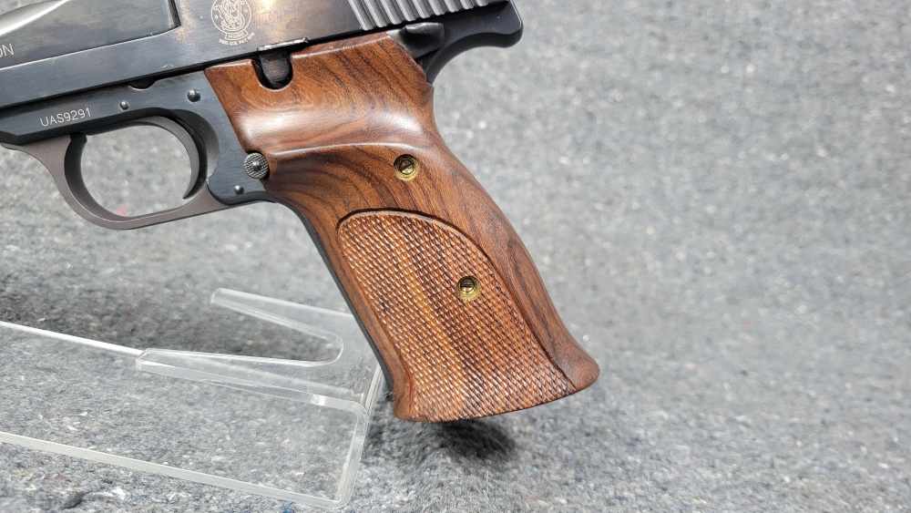 Smith and Wesson mdl. 41, Cal. .22LR TAKE A SHOT-img-6