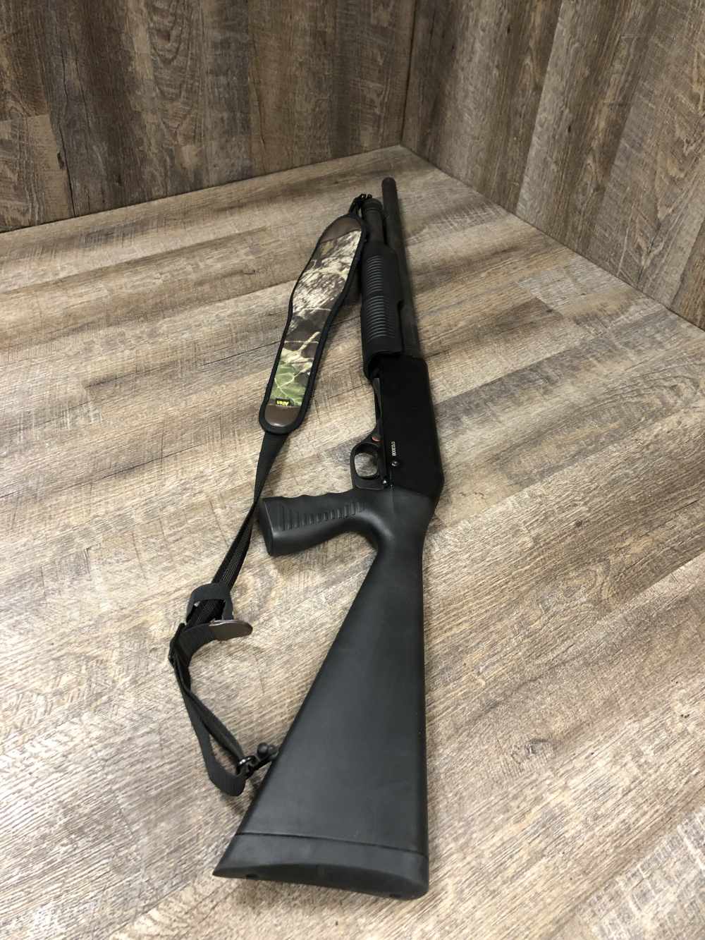 Stevens Model 320 Security Black 12 Ga Pump Shotgun 18.5" Pistol Grip Sling-img-1
