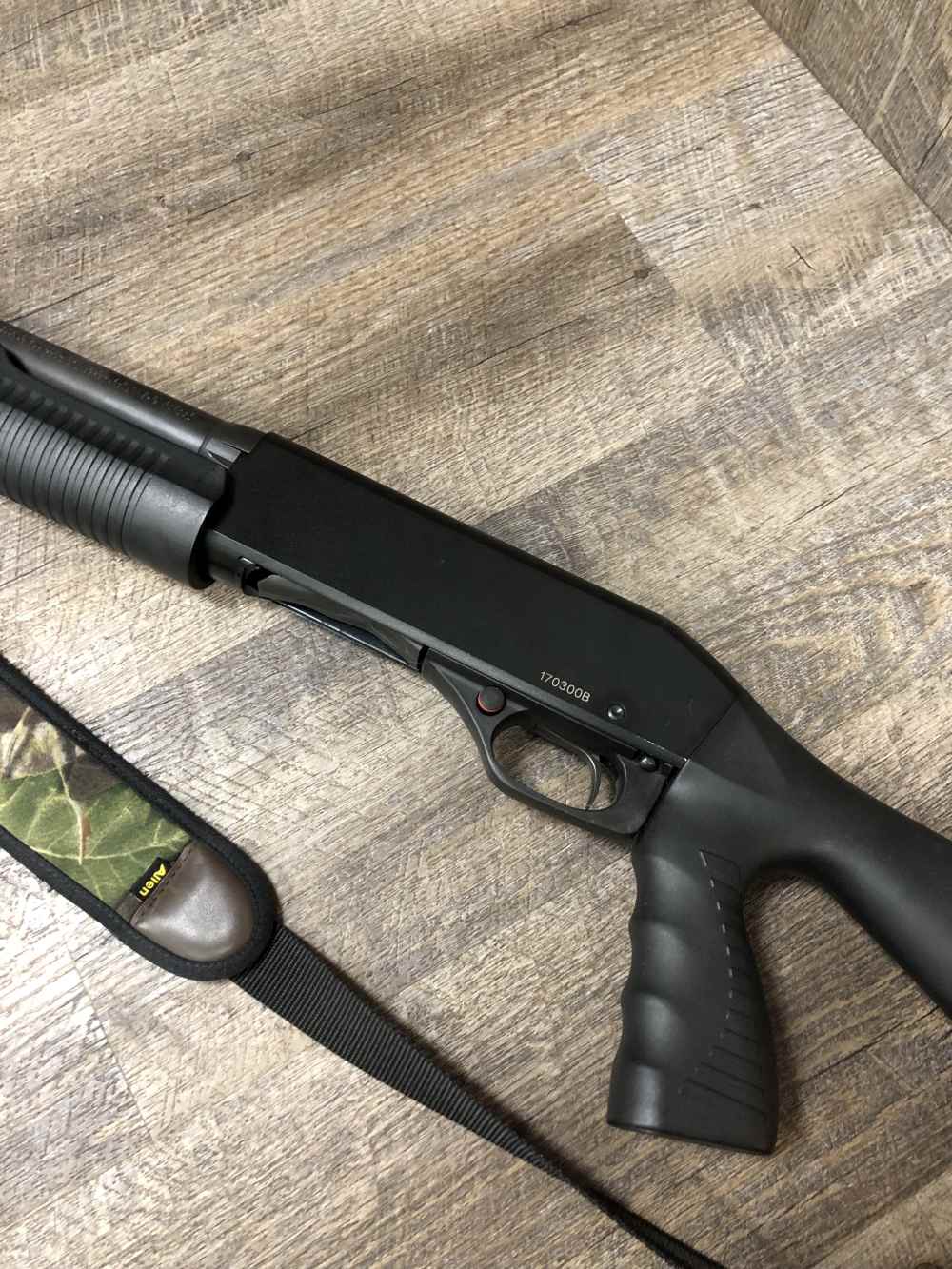 Stevens Model 320 Security Black 12 Ga Pump Shotgun 18.5" Pistol Grip Sling-img-4