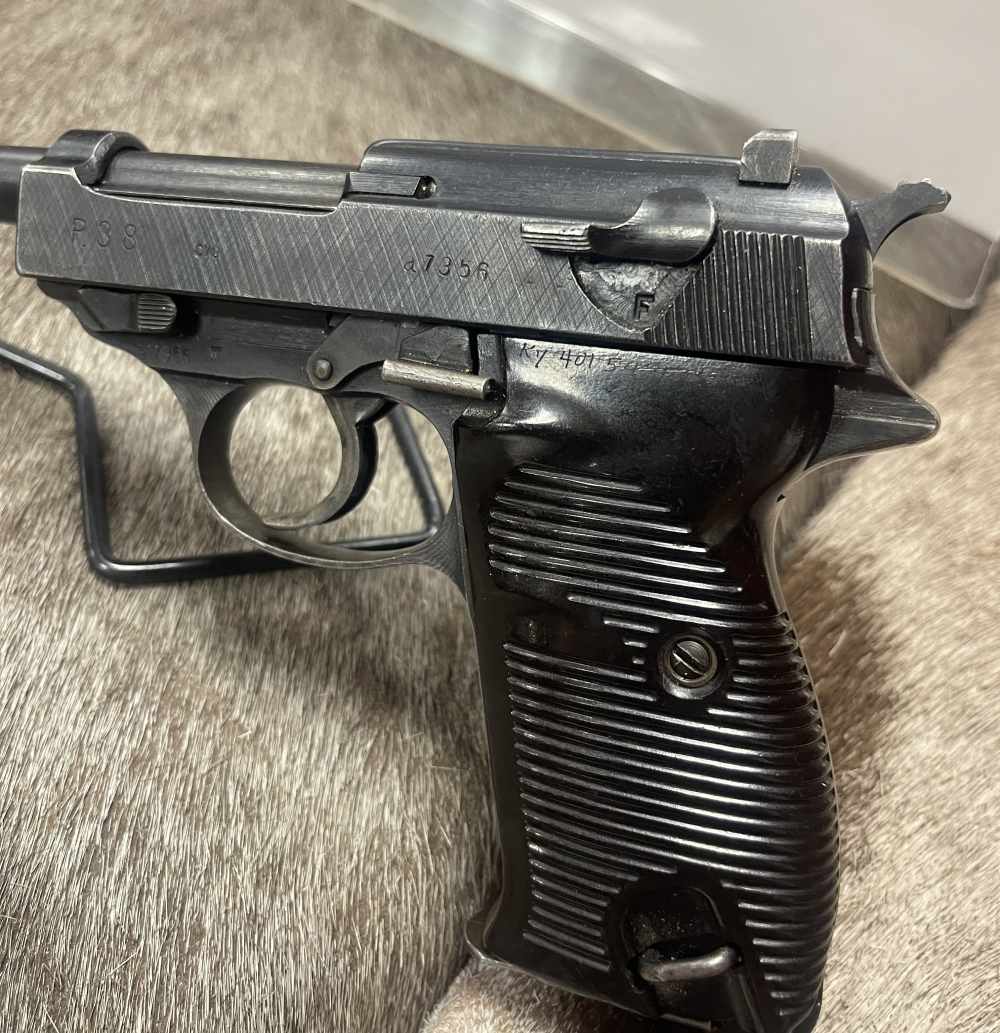 MATCHING LATE-WAR CVQ SPREEWORK P38 KY BRING BACK WWII C&R -img-2