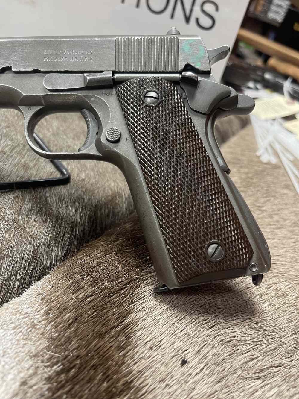 WWII REMINGTON RAND 1911A1 45 ACP ALL RR PARTS -img-4