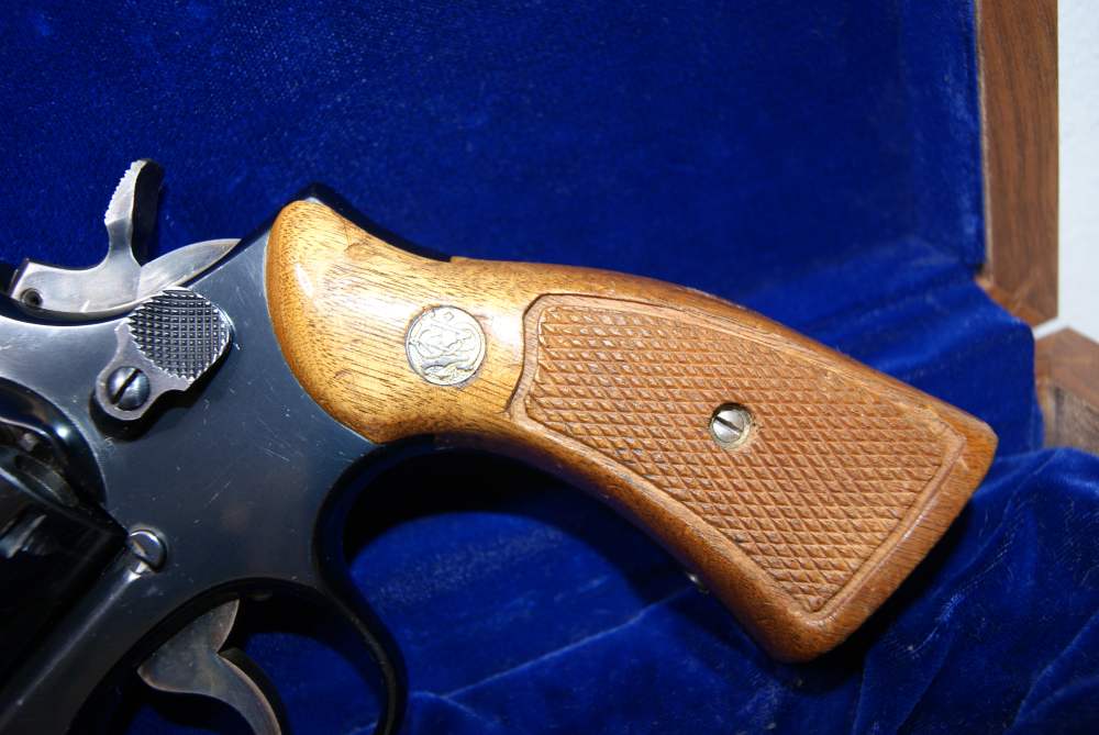 SMITH & WESSON 38 S&W SPECIAL CTG REVOLVER-img-3