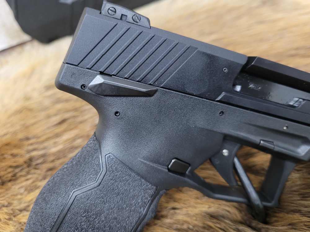 New Taurus TX22 Competition 22LR -img-4