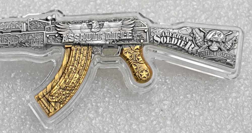 3D Assault Rifle coin - 2oz .999 pure silver w/ gold overlay.-img-2