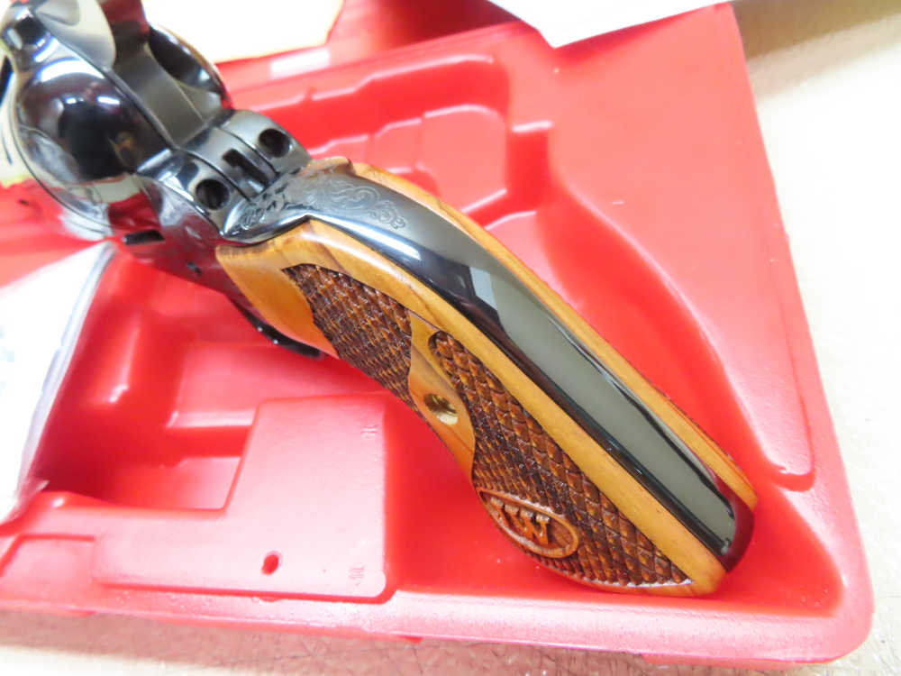 Ruger New Vaquero John Wayne Centennial TALO Limited .45 LC   MINT-img-22