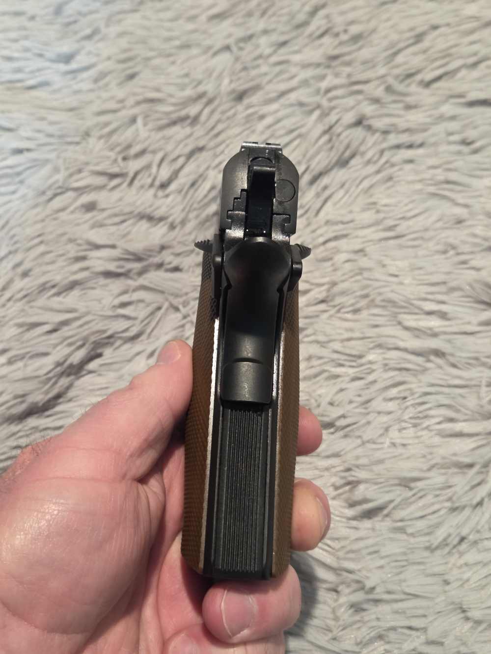 GFORCE BLK45 A1-1911 BNIB with Dark Brown Grips-img-13