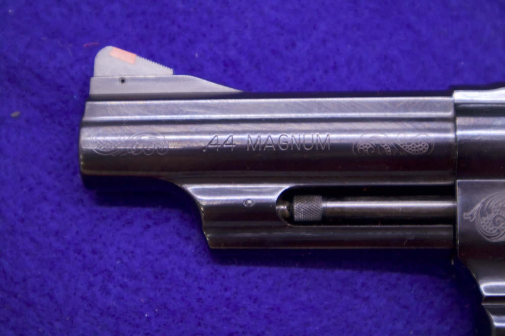 Smith & Wesson 2910 .44 Magnum-img-7