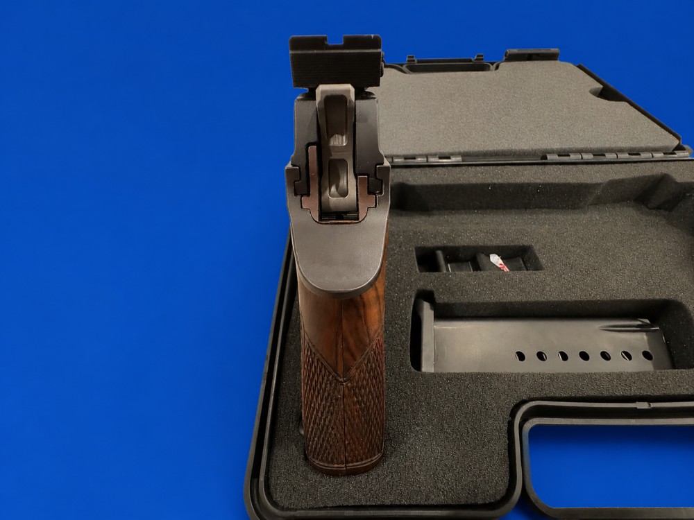 NOS Rare SIG Swiss Arms P210-5 LS Heavy Frame Target Pistol-img-11