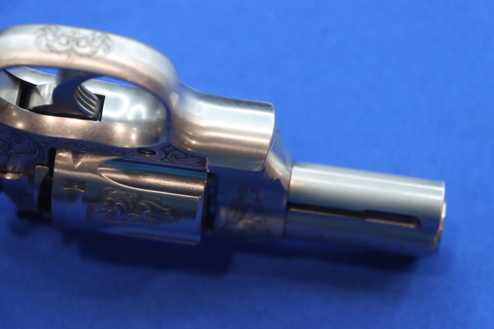 COLT Model Python Revolver 357MAG 2.5" PREMIER GRADE ENGRAVED Holly Grips-img-22