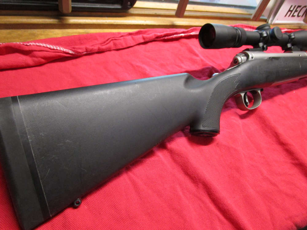 Left handed savage 116 300win Mag with  leupold scope VX-3i  3.5-10x40mm-img-7