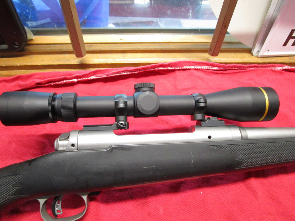Left handed savage 116 300win Mag with  leupold scope VX-3i  3.5-10x40mm-img-0