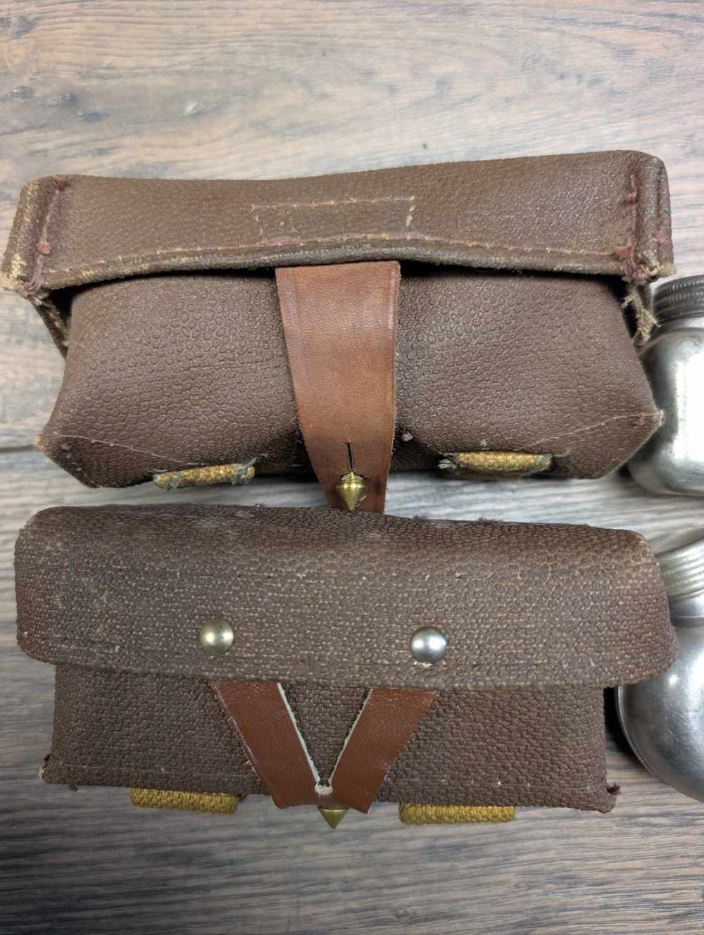 Russian Army SKS Pouch, 6 Stripper Clips & 2 Oil Bottles -img-1