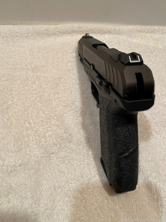 Ruger Security 9 with 6 mags plus extras in almost new condition.-img-16