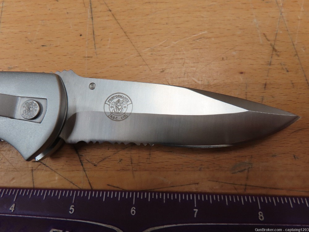 Smith & Wesson SWAT Liner Lock Folding Knife, 4" Drop Point Blade-SW3000-img-6