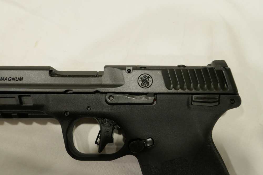 NIB S&W M&P 22 WMR Pistol 4.35" 2 Magazines Thumb Safety 13433-img-6