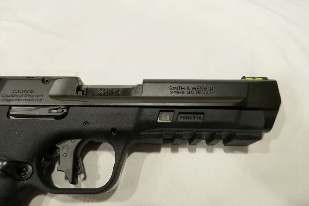 NIB S&W M&P 22 WMR Pistol 4.35" 2 Magazines Thumb Safety 13433-img-3