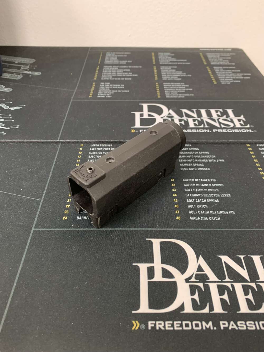 HK Hensoldt optic Picatinny mount (empty) with adjusting Screws included -img-0