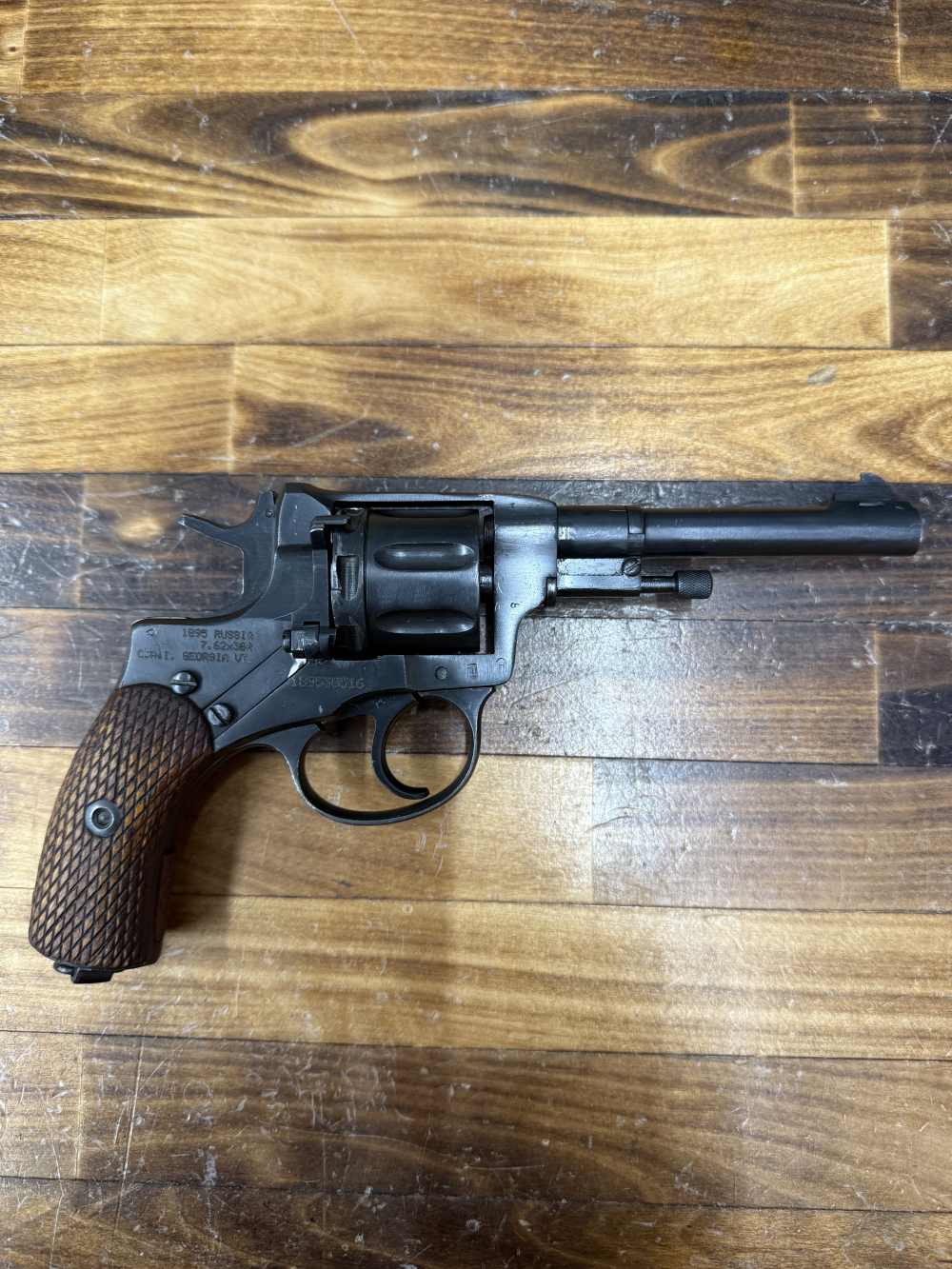 Izhevsk M1895 W/ Holster & Ammo-img-1