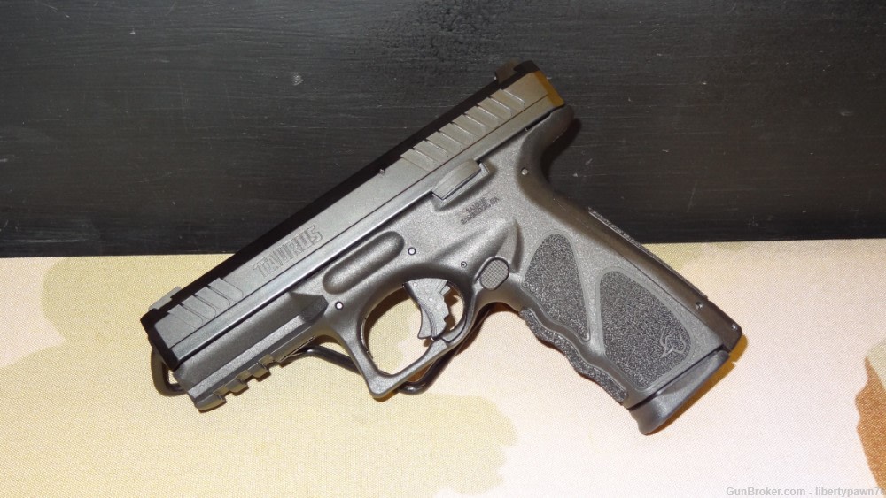 TAURUS TS9 9MM (NEW UNFIRED) BOX AND PAPERWORK INCLUDED-img-3