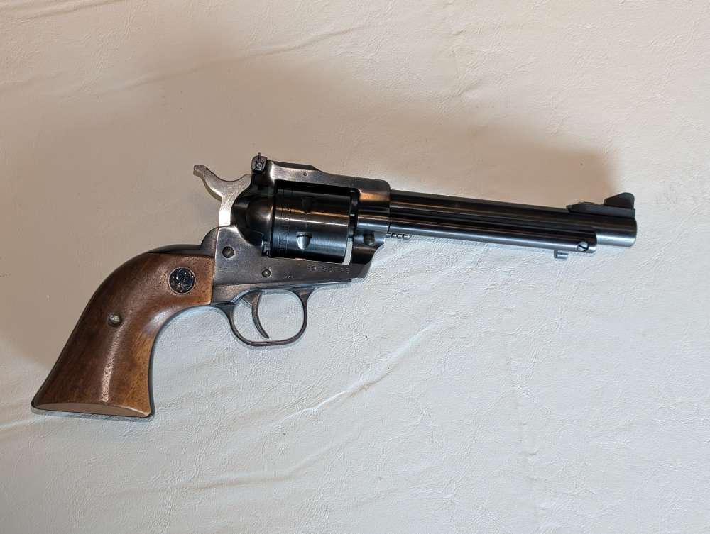 RUGER SINGLE SIX CONVERTIBLE 22LR/22WMR-img-0