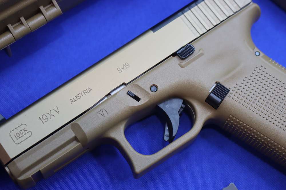 Glock G19X V MOS TB Pistol 9MM 19RD Austria THREADED FDE nPVD Optics Ready-img-4