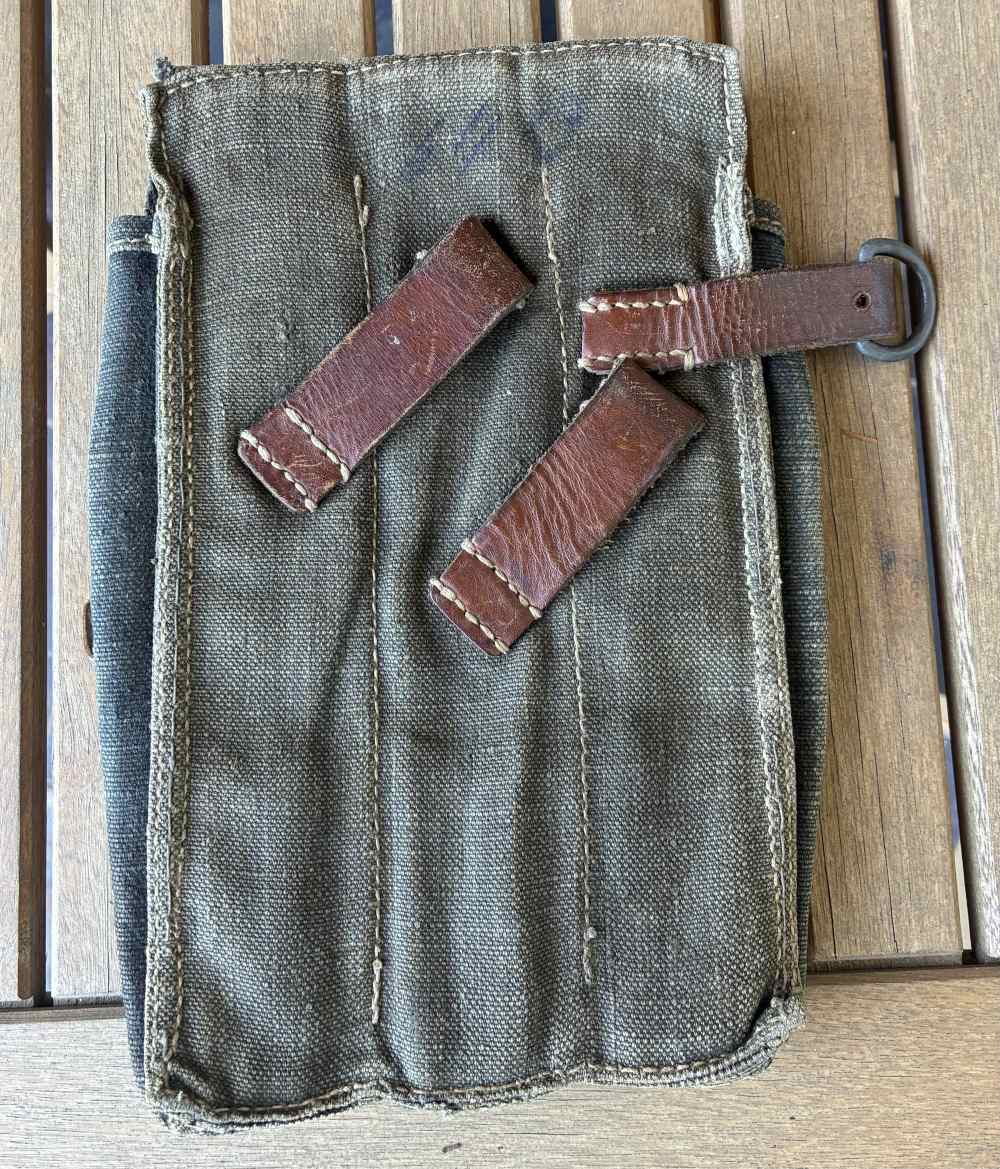 Original German WW2 DKK43 MP40 Magazine Pouch -img-3