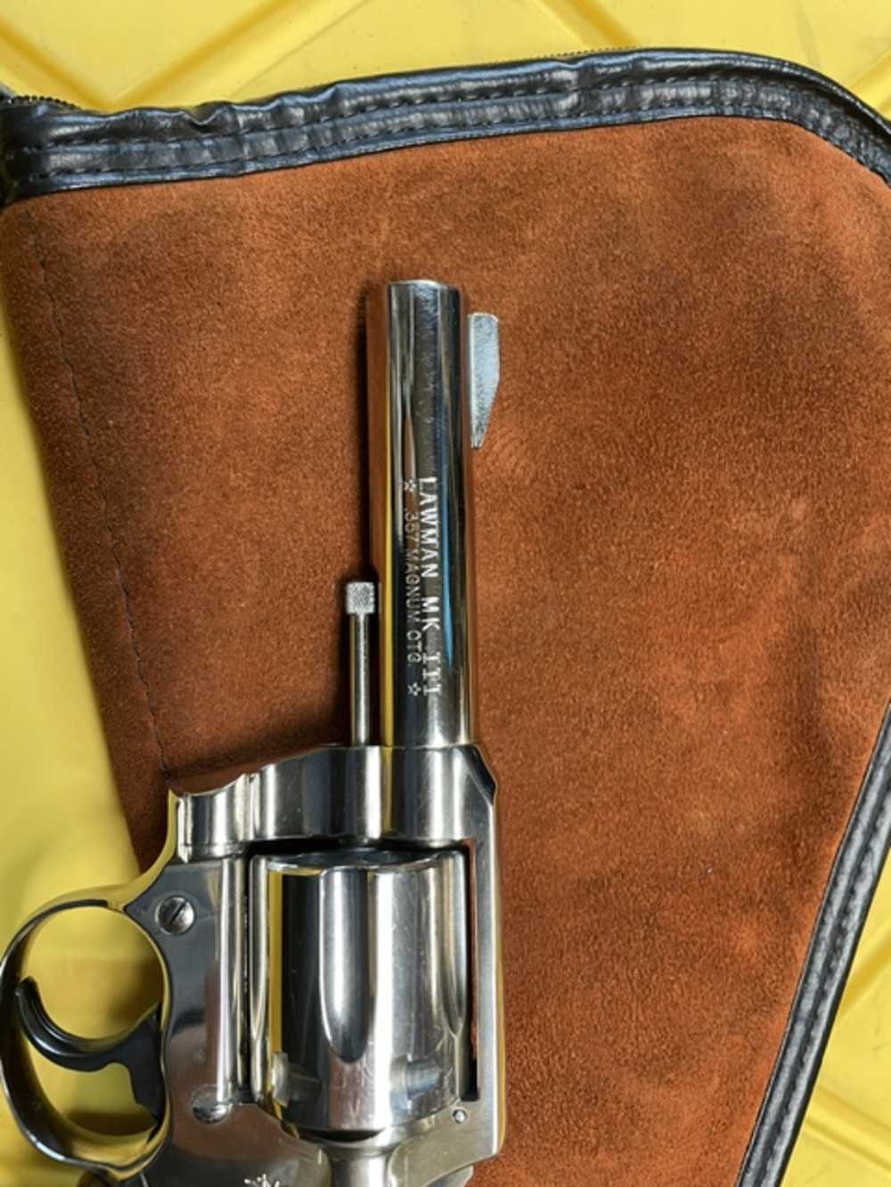 Beautiful Colt Lawman Mark III-img-1