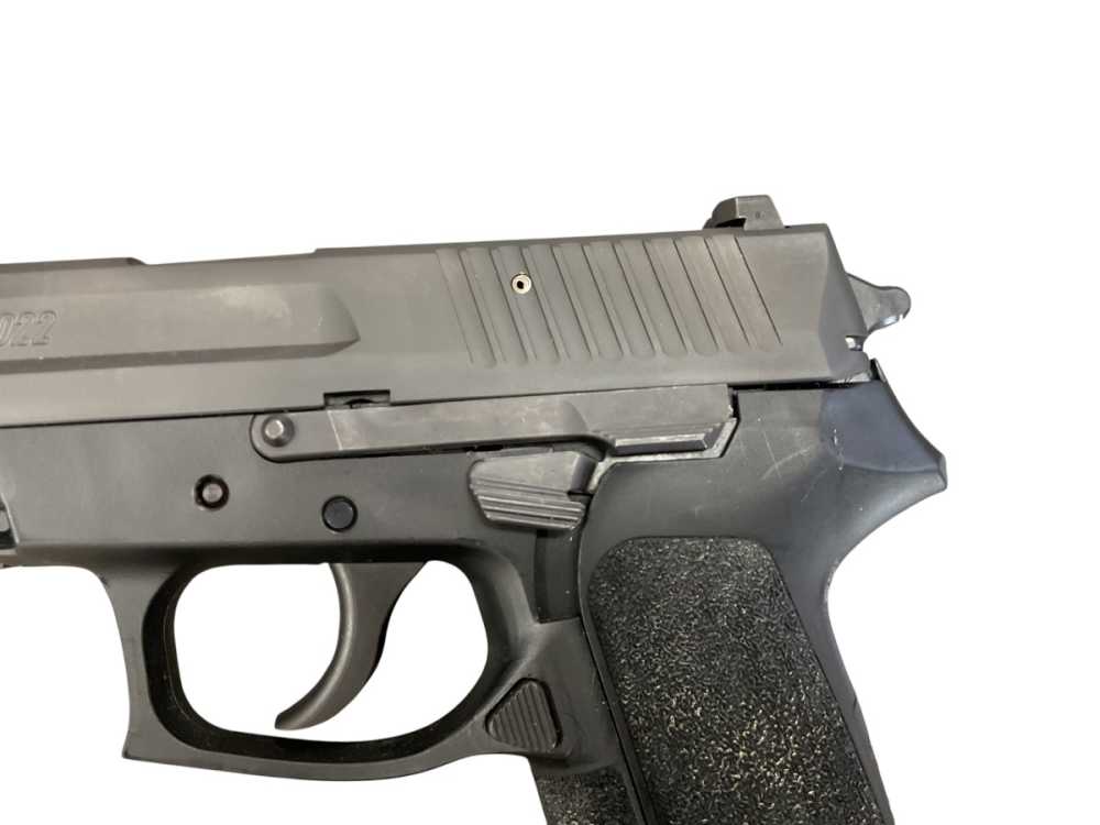 Sig Sauer SP2022, 40 S&W, Good!-img-2