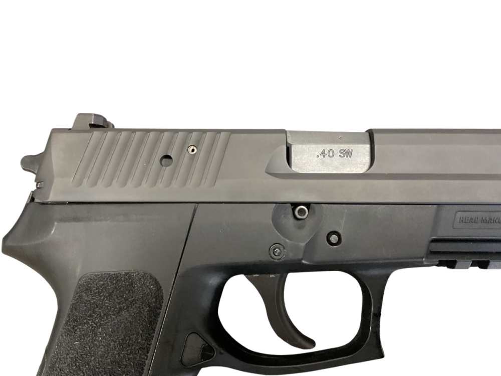 Sig Sauer SP2022, 40 S&W, Good!-img-6