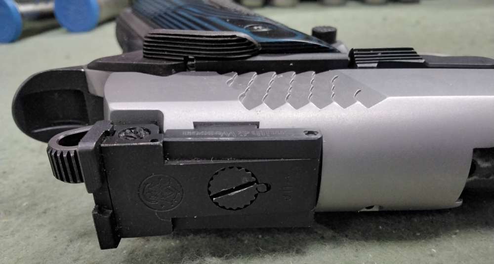 S&W Performance Center 1911 .45 ACP Stainless G10 2 Mags - UCZ3390-img-11
