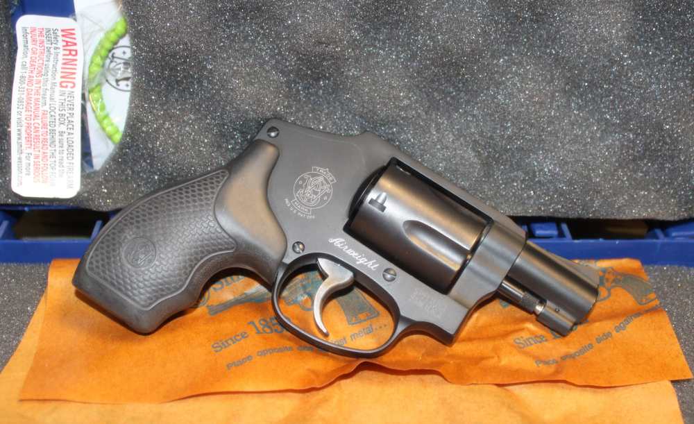 Smith & Wesson M442-1 DAO Black 1.875"-img-0