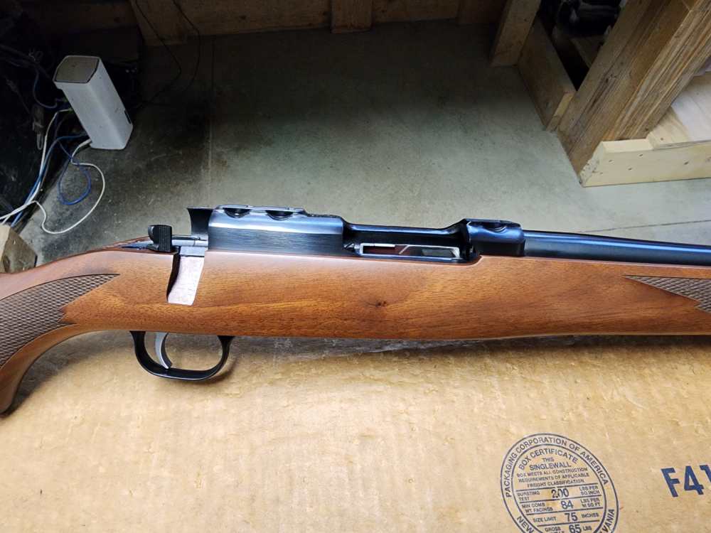 PICS! NEW RUGER M77/22 RIFLE 22 HORNET 20" THREADED BLUED WALNUT M77 NIB 77-img-9