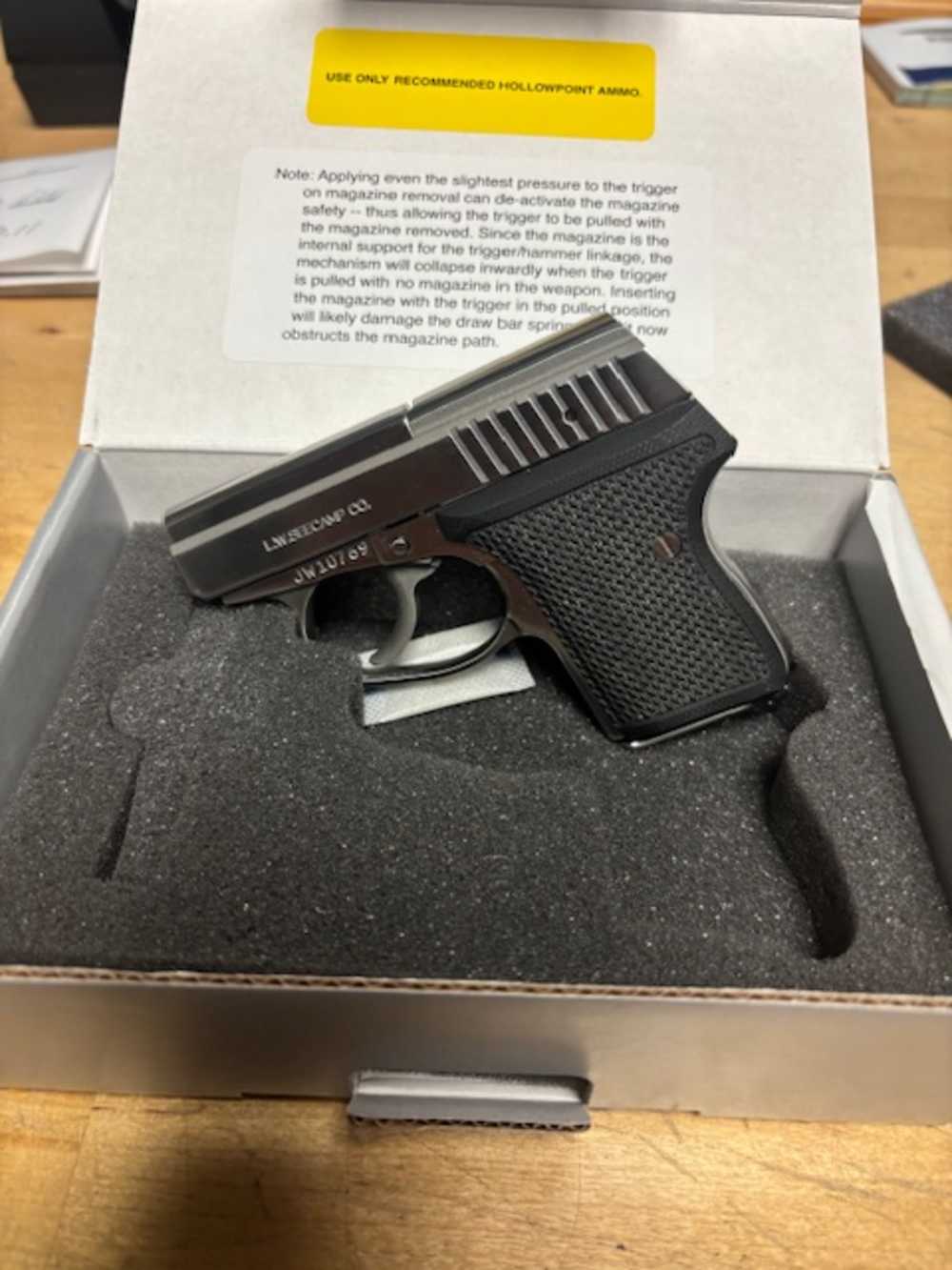 L.W. SEECAMP LWS-32 .32ACP 6RD POLISHED -img-1