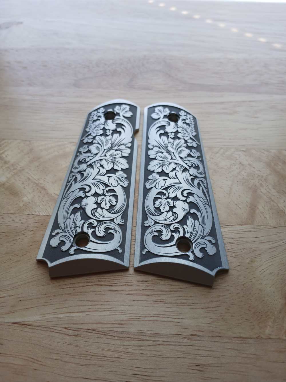 Custom Engraved 1911 full size aluminum grips-img-1