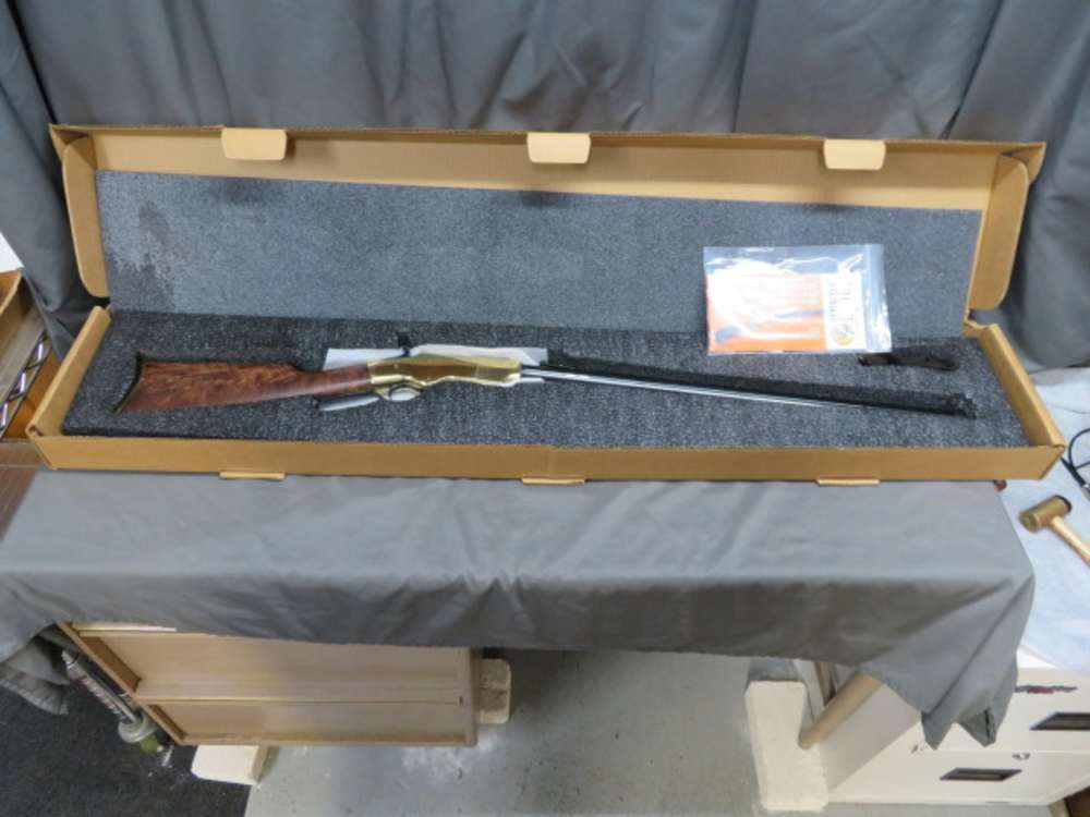 HENRY MODEL H011C LEVER ACTION RIFLE-.45 COLT-NEW IN BOX-BEAUTY-img-0