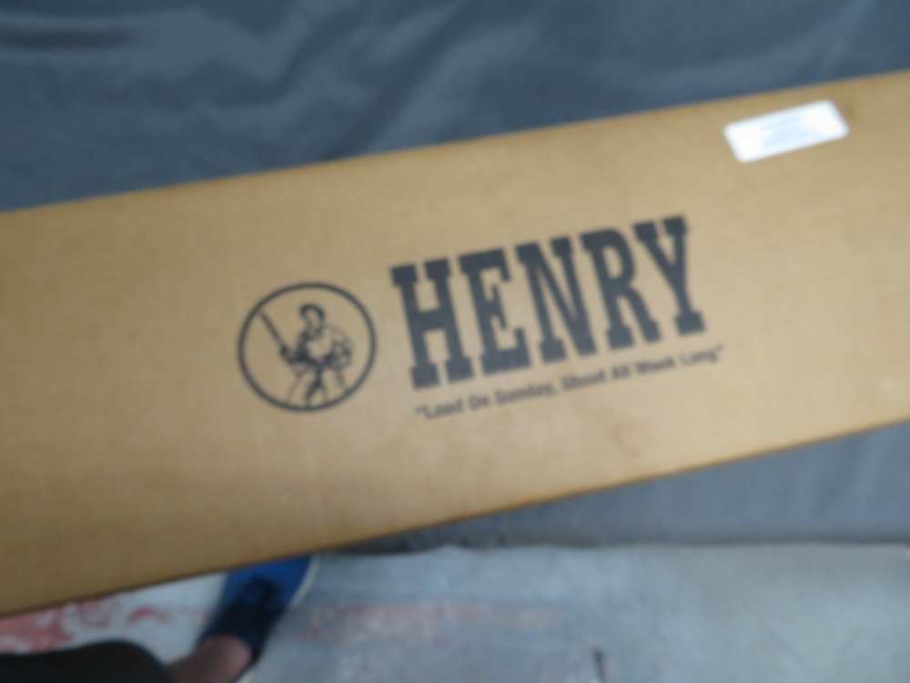 HENRY MODEL H011C LEVER ACTION RIFLE-.45 COLT-NEW IN BOX-BEAUTY-img-4