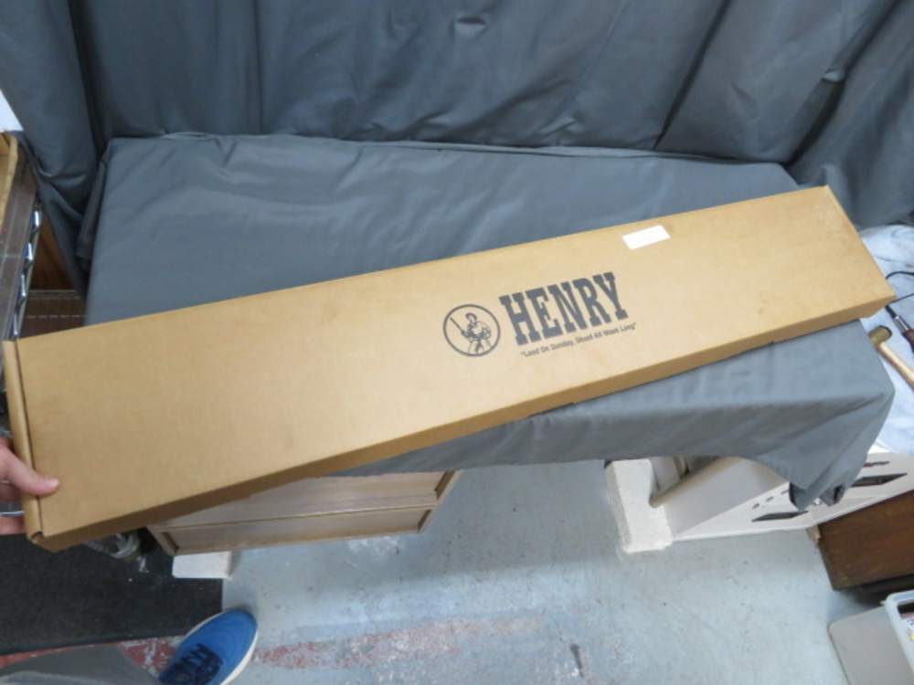 HENRY MODEL H011C LEVER ACTION RIFLE-.45 COLT-NEW IN BOX-BEAUTY-img-3