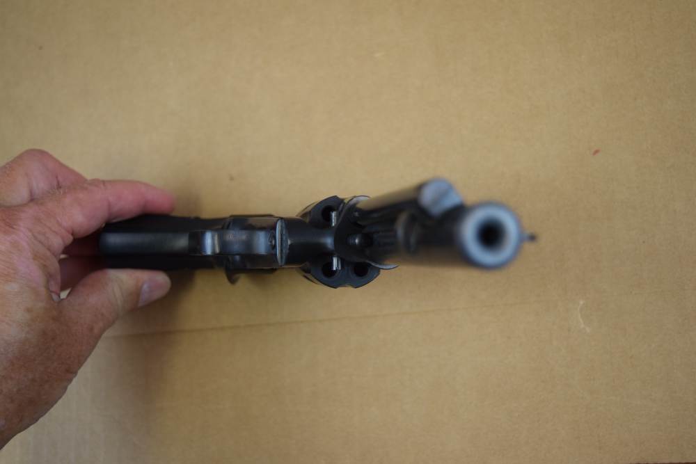 F.I.E. E15 Single Action Revolver, 22 LR, 4.5" Bbl, 6 Shot, Fair Condition.-img-4
