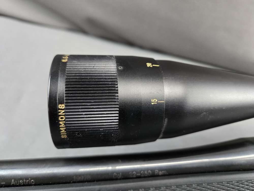 Rößler (Roessler) Titan 3 22-250 w/ Simmons Scope - Excellent-img-31
