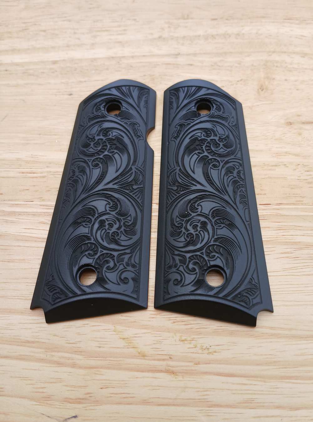 Custom Engraved 1911 compact size aluminum grips-img-2